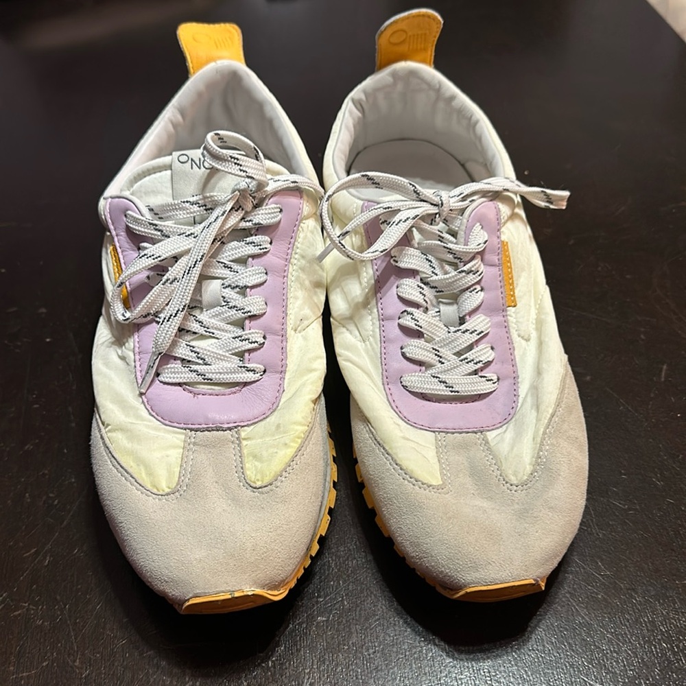 Oncept women’s athletic shoes.  Size 9 white